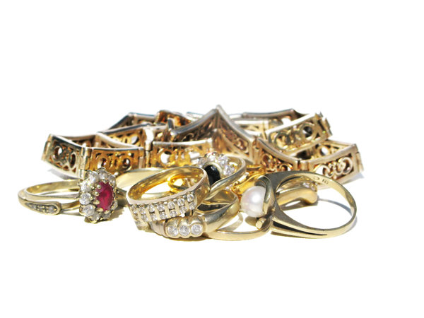 gold jewellery: 