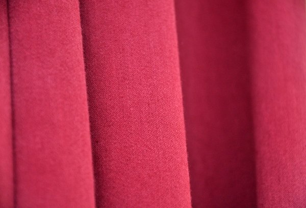 Red curtain: Red curtain