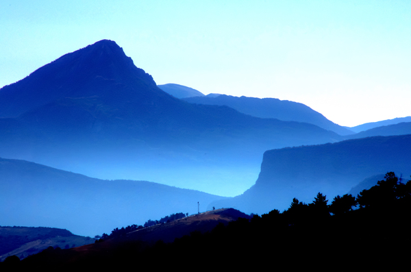 Blue Mountain: Morning view from La Palud-sur-Verdon, France

Final try - sorry for persistance