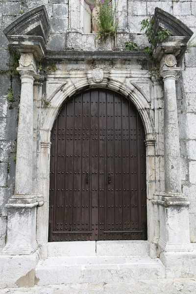 porta da igreja velha: 