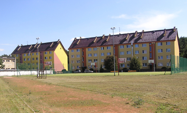 Houses: Housing in Białobrzegi.