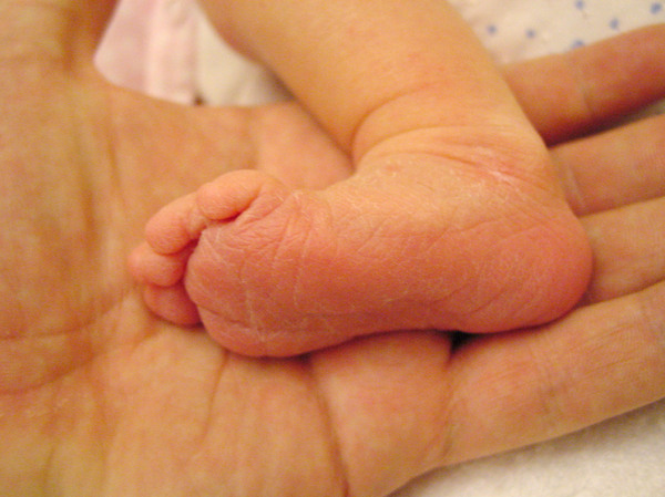 Little foot: Nude baby's little foot