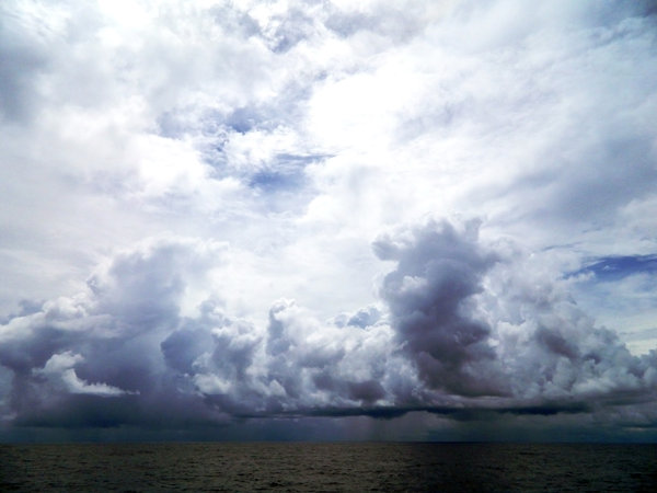 Äquatorial-Sturm: 