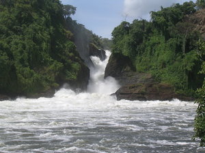 waterfall: photo taken in Uganda