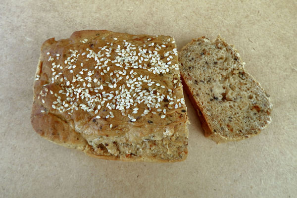 GF Sesame bread2: homemade gluten free seeded bread with sesame seeds