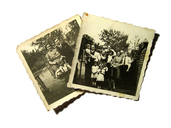 Old Family Photos: Visit http://www.vierdrie.nl