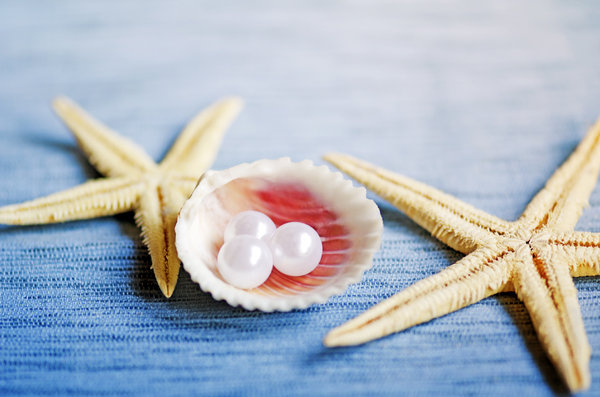 Three pearls: Three pearls
